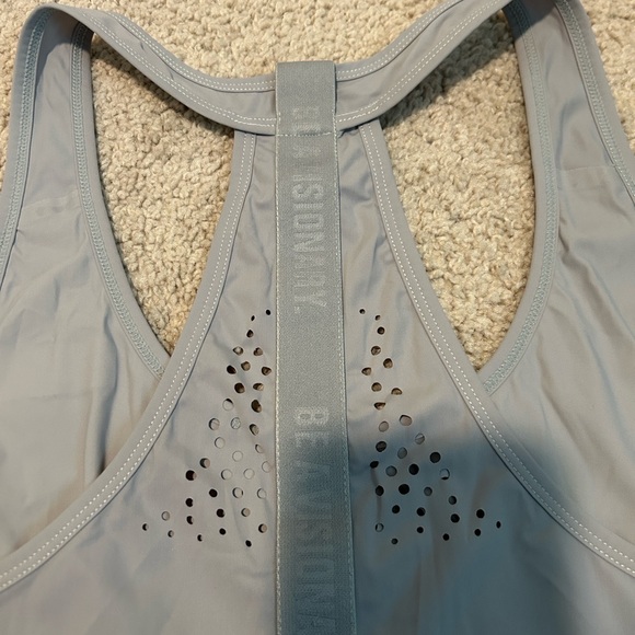 Gymshark Gray Tank - Picture 4 of 5